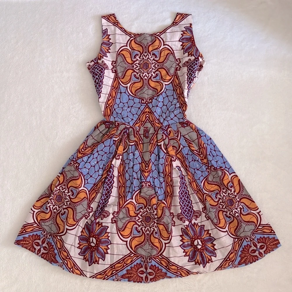 Grass-fields | African Print Sleeveless Full Skirt Mini Dress with Pockets (M) - Picture 16 of 16